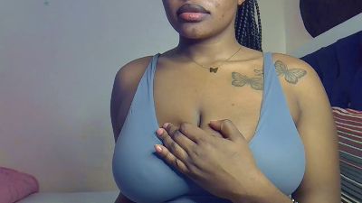 Pretty_daina live cam on Cam4