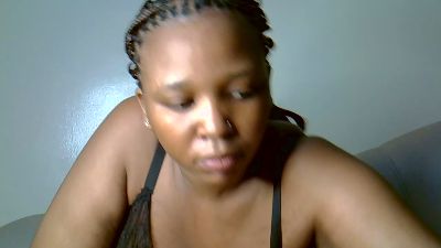 Pretty_dey live cam on Cam4