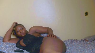Pretty_dey live cam on Cam4