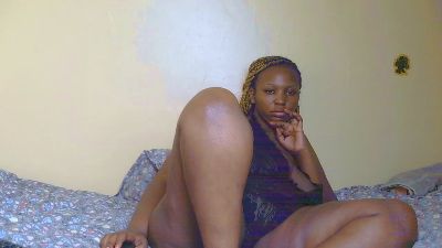 Pretty_dey live cam on Cam4