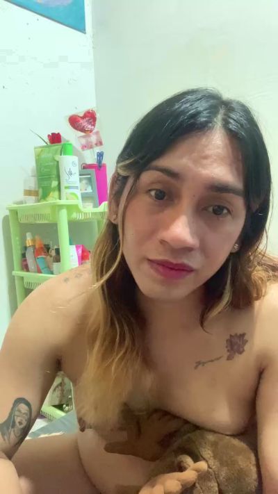 Pretty_jOna live cam on Cam4