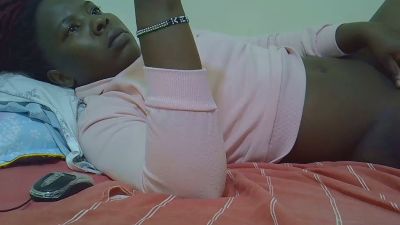 Pretty_shalley live cam on Cam4