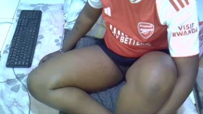 Pretty_shalley live cam on Cam4