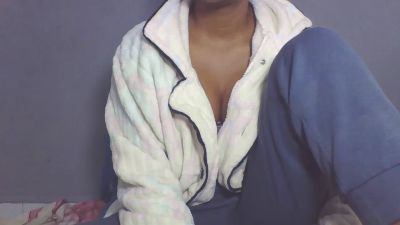 Prettyannah live cam on Cam4