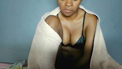 Prettyannah live cam on Cam4