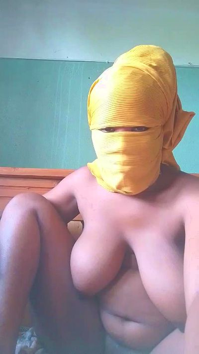 Prettyboobs1 live cam on Cam4