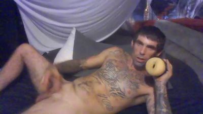 Prettyboytatted live cam on Cam4