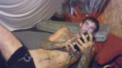 Prettyboytatted live cam on Cam4