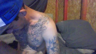 Prettyboytatted live cam on Cam4