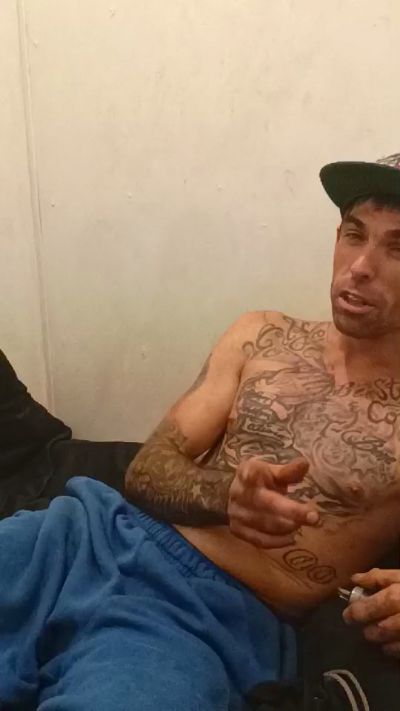 Prettyboytatted live cam on Cam4