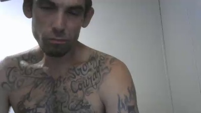 Prettyboytatted live cam on Cam4