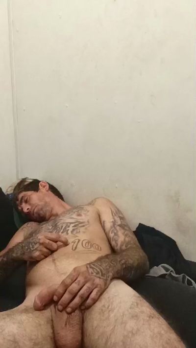 Prettyboytatted live cam on Cam4