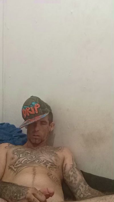 Prettyboytatted live cam on Cam4