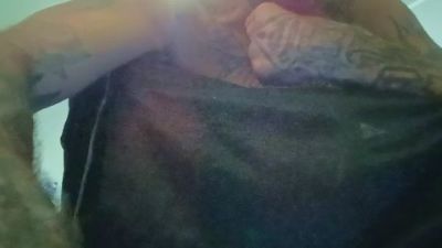 Prettyboytatted live cam on Cam4