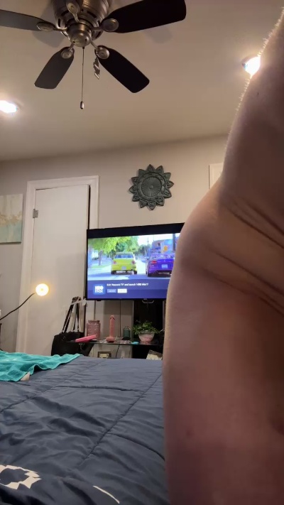Prettyittybitty live cam on Cam4