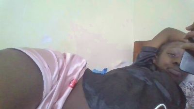Prettylips222 live cam on Cam4