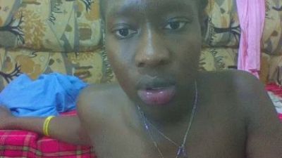 Prettylips222 live cam on Cam4
