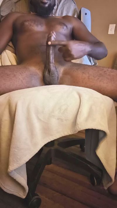 Prettymacho30 live cam on Cam4