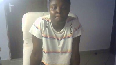 Prettypesh live cam on Cam4