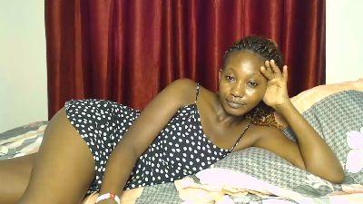 Prettytara live cam on Cam4
