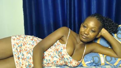 Prettytara live cam on Cam4