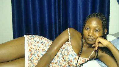 Prettytara live cam on Cam4