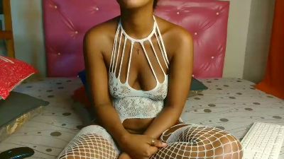 Pretyangel live cam on Cam4