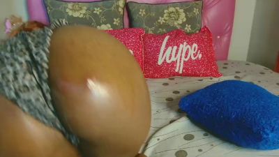 Pretyangel live cam on Cam4