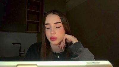 Pretyvika live cam on Cam4