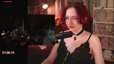 PricklyPeach live cam on Cam4