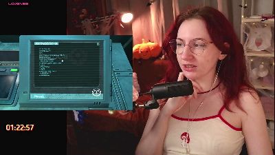PricklyPeach live cam on Cam4