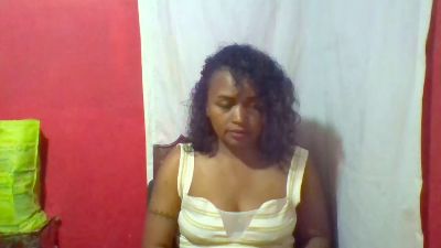 Pricylah live cam on Cam4