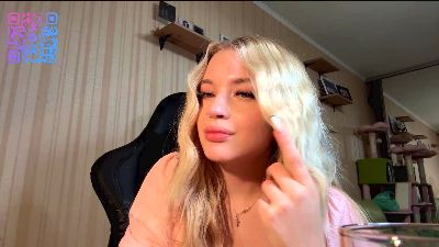 PrincessJeanes live cam on Cam4