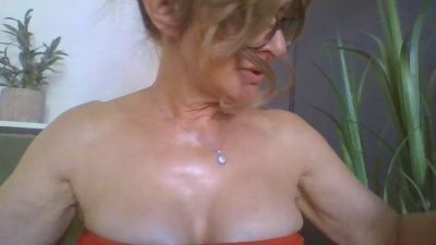 Princessviaa live cam on Cam4