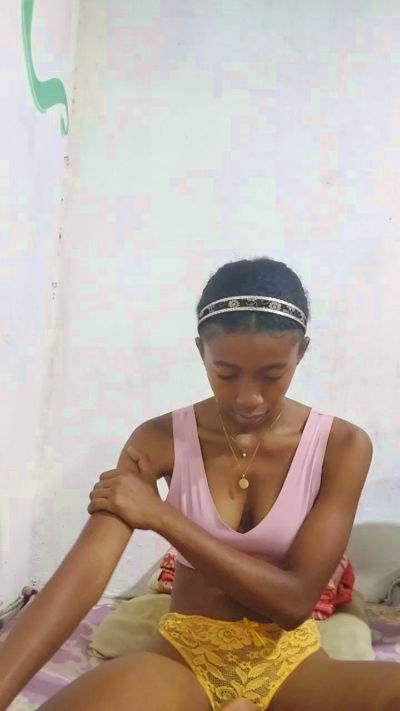 Princia24 live cam on Cam4