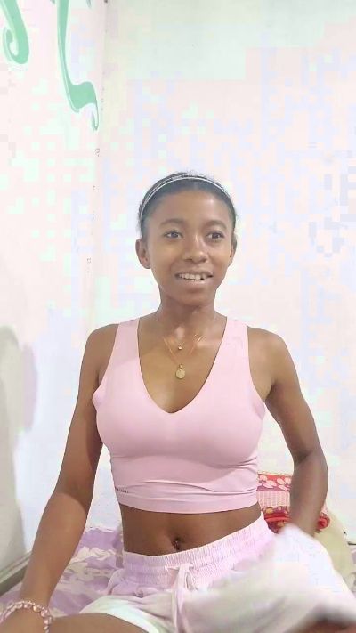 Princia24 live cam on Cam4