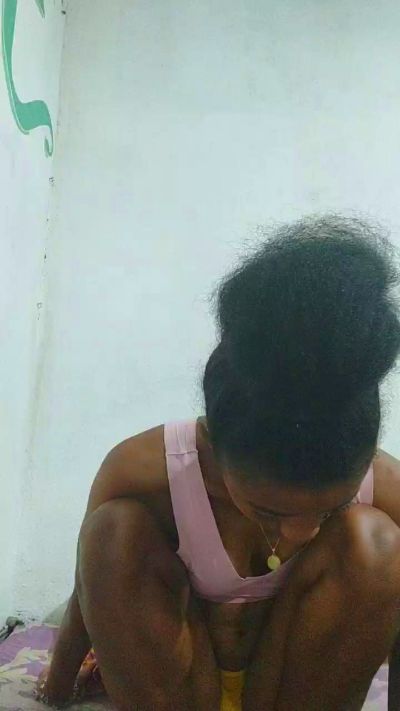 Princia24 live cam on Cam4