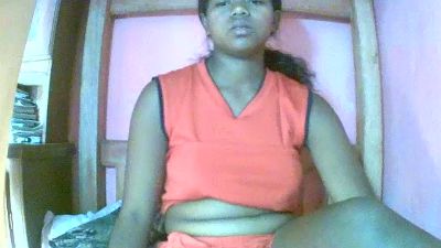 Princiah02 live cam on Cam4