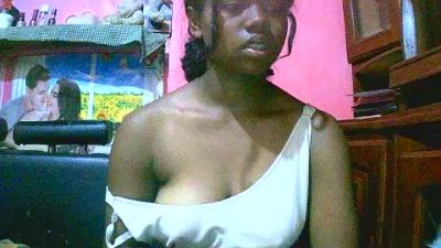 Princiah02 live cam on Cam4