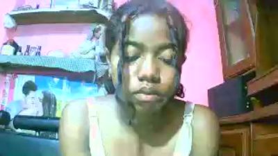Princiah02 live cam on Cam4