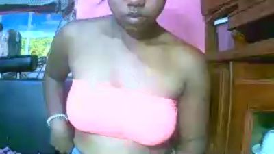 Princiah02 live cam on Cam4