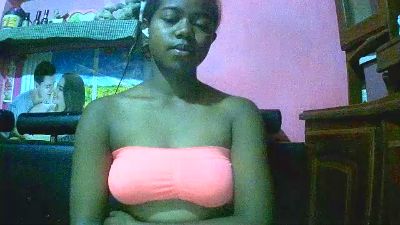 Princiah02 live cam on Cam4