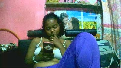 Princiah02 live cam on Cam4