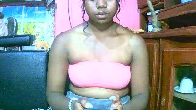 Princiah02 live cam on Cam4