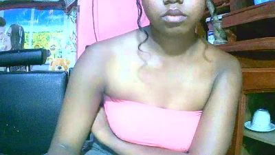 Princiah02 live cam on Cam4
