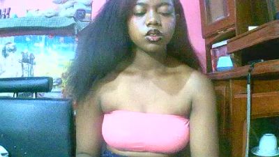 Princiah02 live cam on Cam4