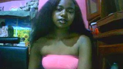 Princiah02 live cam on Cam4