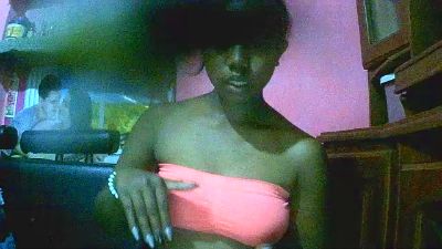 Princiah02 live cam on Cam4