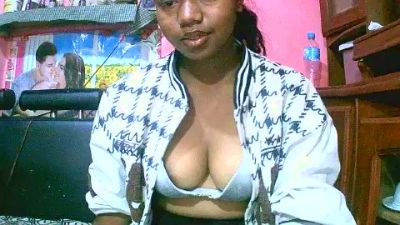 Princiah02 live cam on Cam4