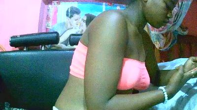 Princiah02 live cam on Cam4